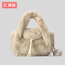 可爱毛绒手提包秋冬毛球单肩斜挎包新款人造皮草小号毛茸茸包女