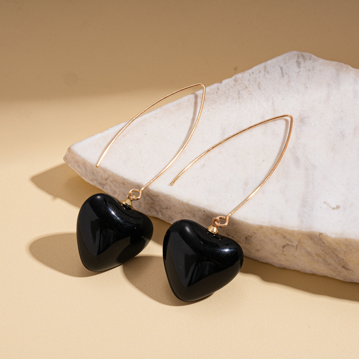 Europa y América retro transfronteriza perla amor gancho de orejas vacacionales estilo de estilo elegante pendientes nicho de alta calidad pendientes para mujeres