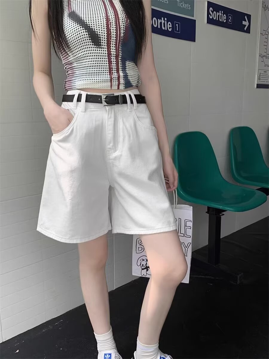 White loose straight jeans