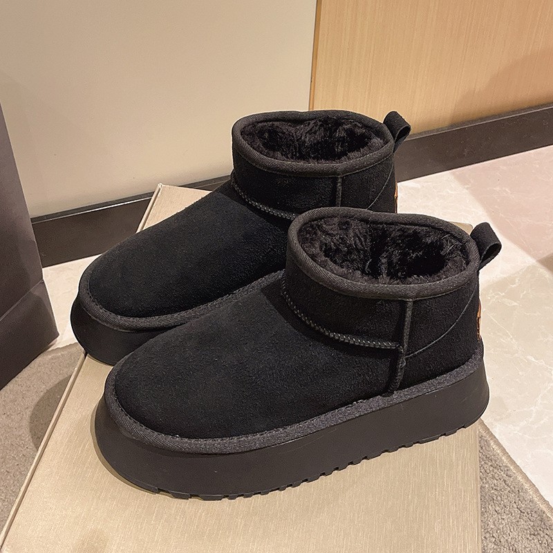 Zapatos de algodón gruesos para mujeres con una base gruesa de vello botas de moda Martin 2025 nuevas botas de nieve casuales y cómodas antideslizantes retro para mujeres