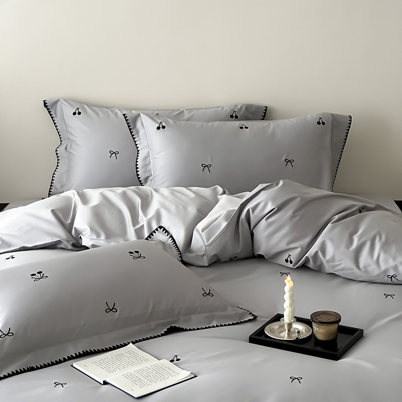 Completo letto francese in raso di cotone con copripiumino_voghion.com