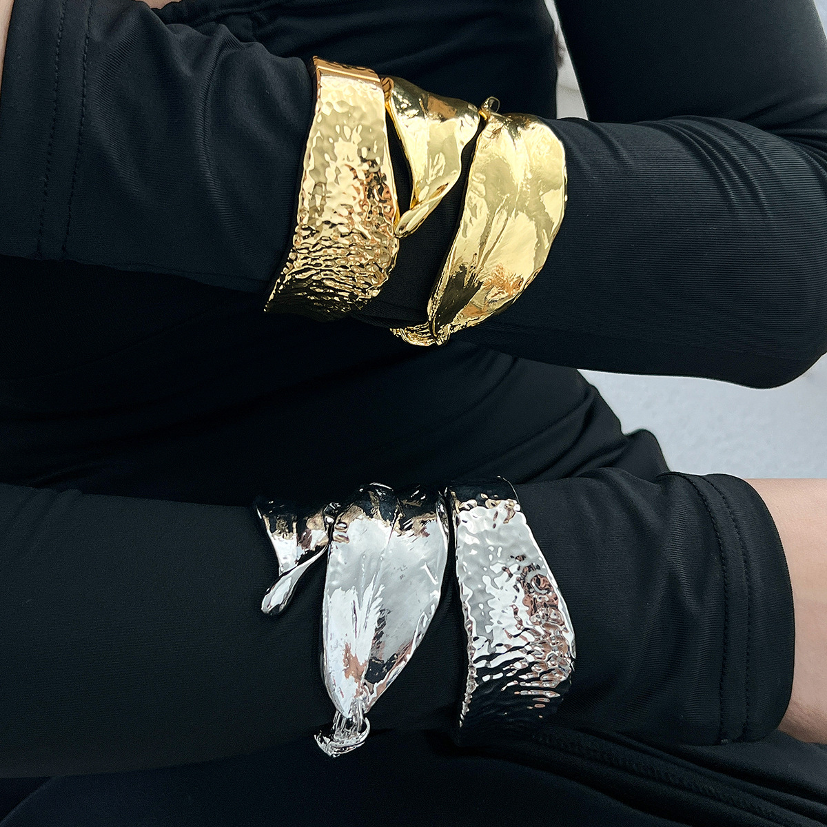 120g Weight Bangle Classification Alloy Chain Material 1 Piece Quantity Party, Street Occasion Alloy Material Geometric Pattern Women's Gender Plating Design Hip-Hop, Punk Style Hip-Hop Punk Geometric Alloy Bangles Wholesale 无