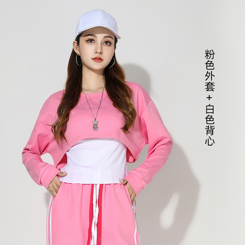 広場のダンスの服装の秋冬の新型の中高年の団体の演技の服の運動のレジャーの3セットの女性の鬼の歩のダンスの服|undefined