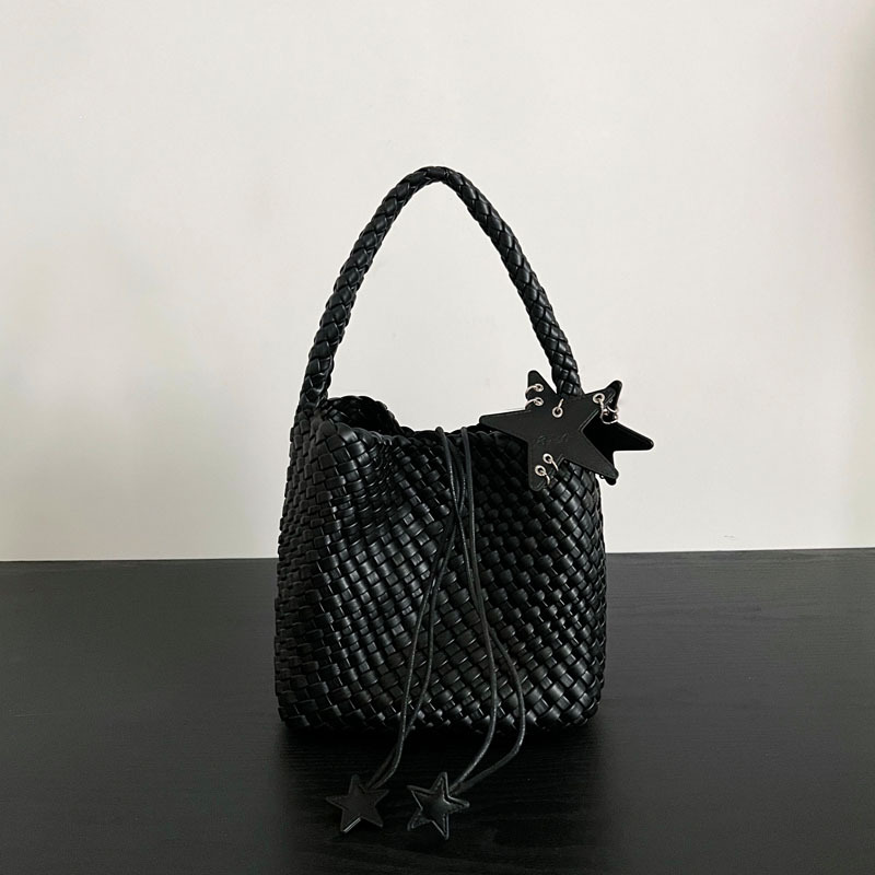 Small Woven Tote Bag for Women Large Capacity 2025 New High-End Gun Gun Same Style Satchel Shoulder Bucket Bag