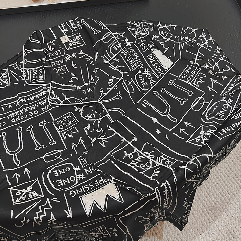 Couple Pajamas suit Men's and Women's Graffiti Print Silk Material Spring and Summer Home Wear Long Sleeve Trousers Luxury Ins Style Couple Pajamas suit Men's and Women's Graffiti Print Silk Material Spring and Summer Home Wear Long Sleeve Trousers Luxury Ins Style