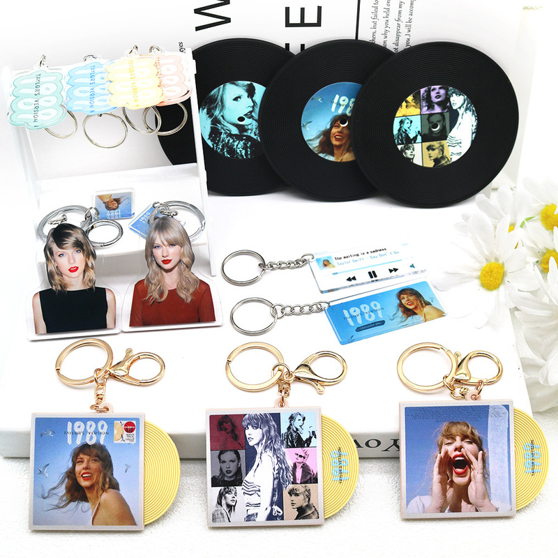 Taylor Swift Taylor Swift mould keychain peripheral 1989 album bag pendant ornaments Taylor Swift Taylor Swift mould keychain peripheral 1989 album bag pendant ornaments