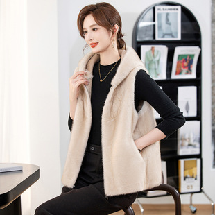Mother's Winter Vest Mink Velvet Wearless Jacket Western-style Middle-aged and Elderly Women's Autumn and Winter Fur One-piece Hooded Horse Clip
