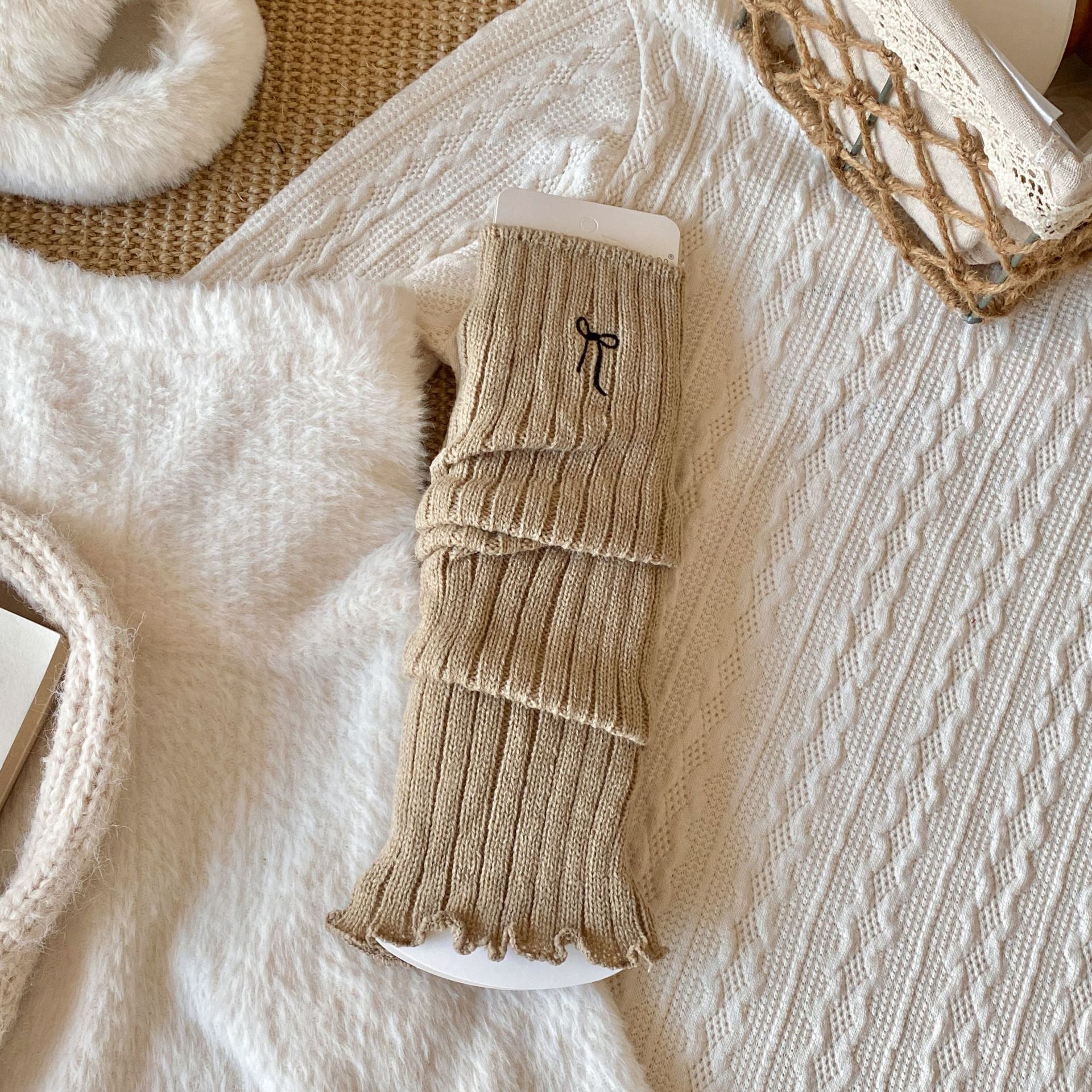 Leg Warmers Women's Autumn And Winter Pile Socks With Embroidered Bows, Maillard Ruffles And Japanese Style Knitted Calf Socks_voghion.com