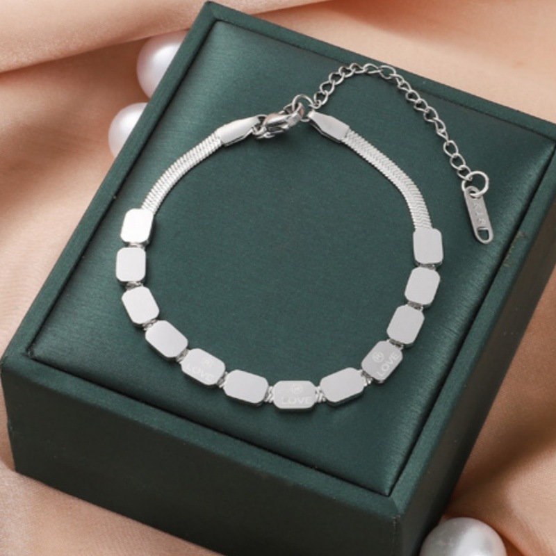 Corea del Sur Dongdaemun moda pulsera de acero de titanio nicho mujer diseño de acero inoxidable sensación de alta calidad joyas de pulsera transfronteriza universal