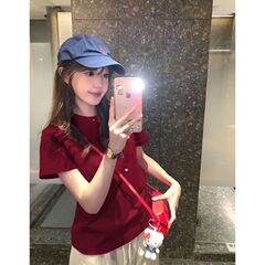 商店街の品質 ~ 純綿の新しい気質の小さいシャツの正肩の半袖のtシャツの女性の2025夏の上着は項の上着にぶつかりません。