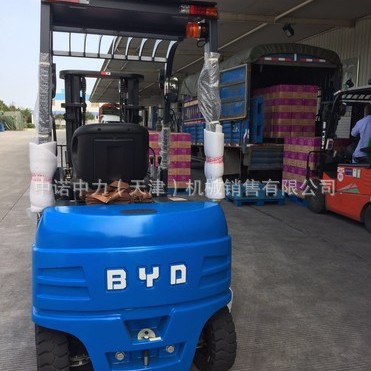 比亚迪前移式叉车/天津库房货源充足