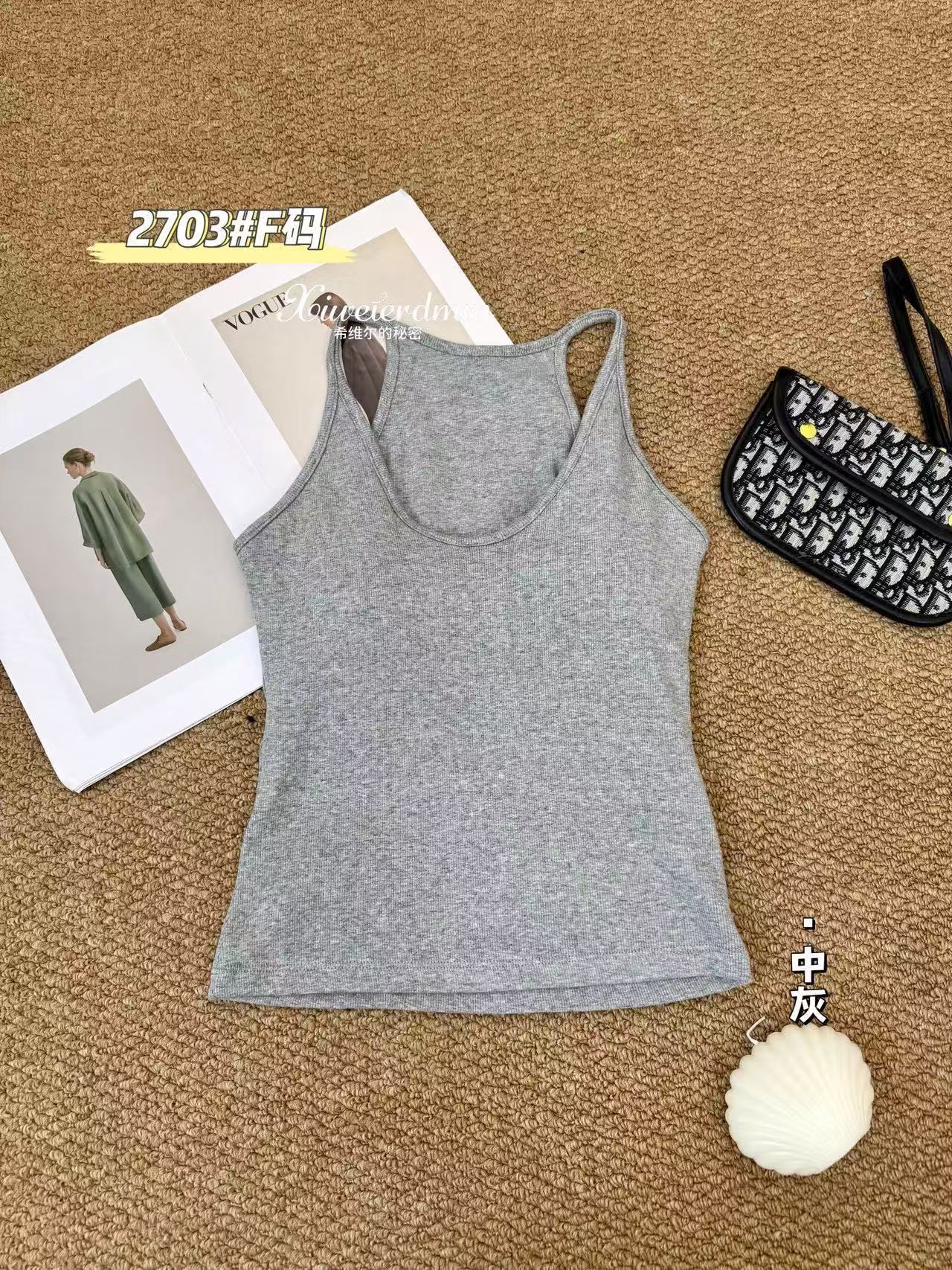 Cloud smoke ash (medium gray)
