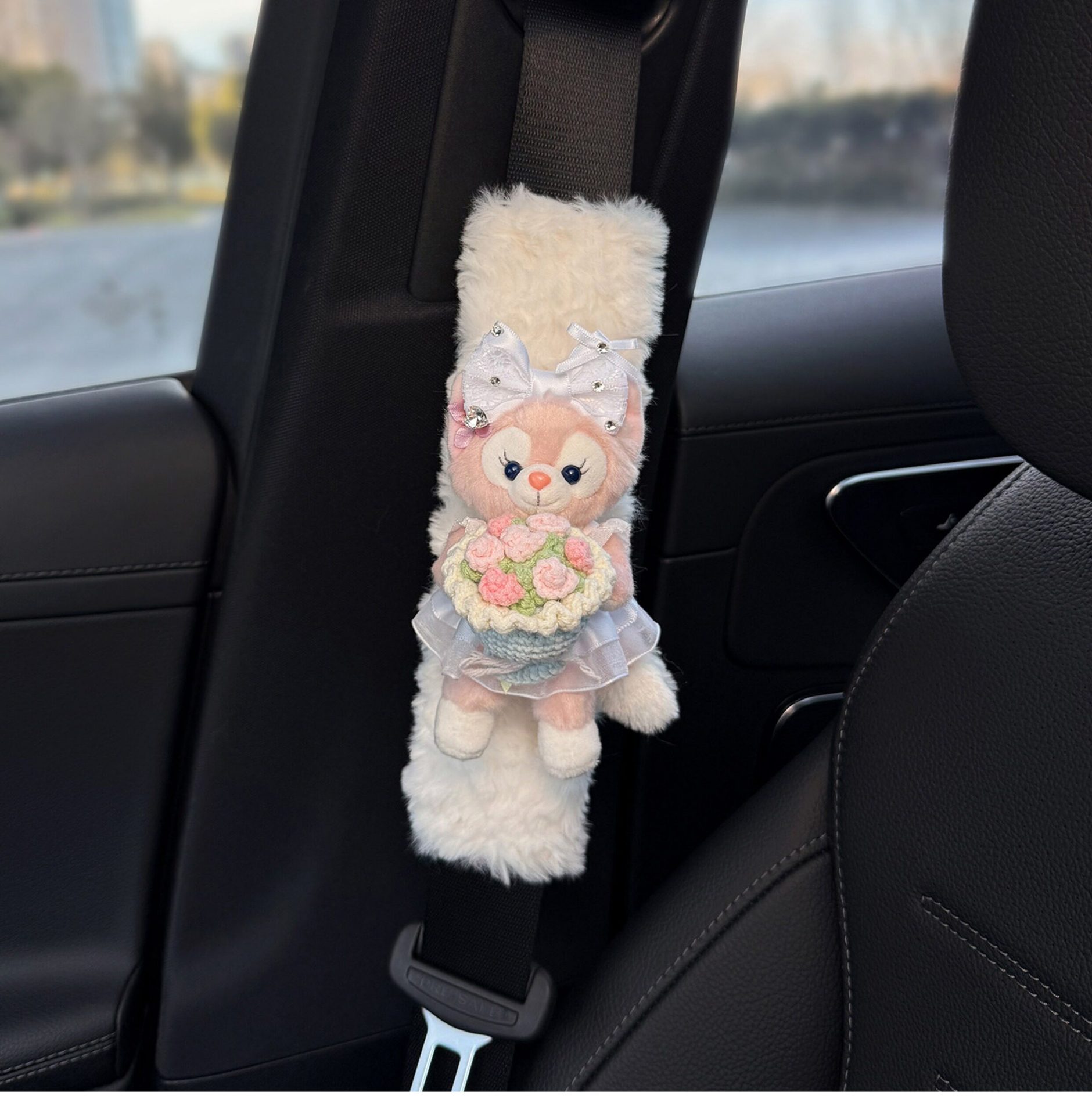 Cute Car Seatbelt Shoulder Pads for Women, Anti-Wear Clothing for a Couple, Featuring Linabell and Stellalou