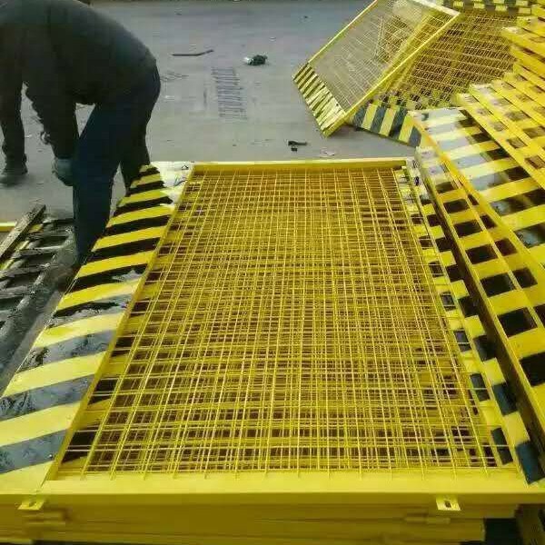 热销重庆贵州临边护栏 基坑护栏基坑围挡基坑围栏工地临边隔离网