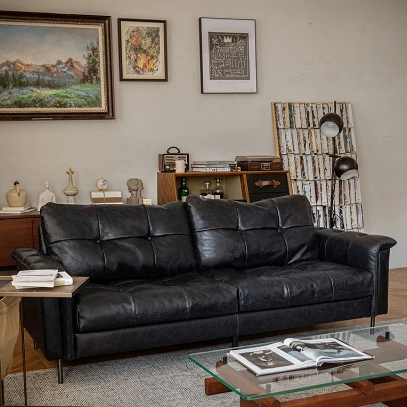 Sofá de cuero medieval negro de cera de aceite sofá de cuero nebulosa diseñador de estilo retro sala de estar pequeña casa triple