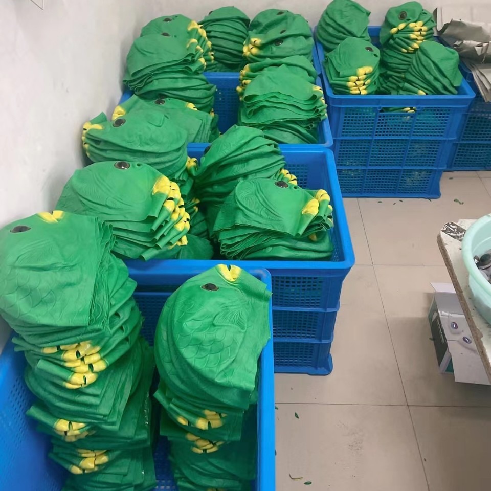 Máscara de monstruo de cabeza de pez verde, juguete divertido, máscara facial completa, accesorio de cabeza de pez verde para bromas