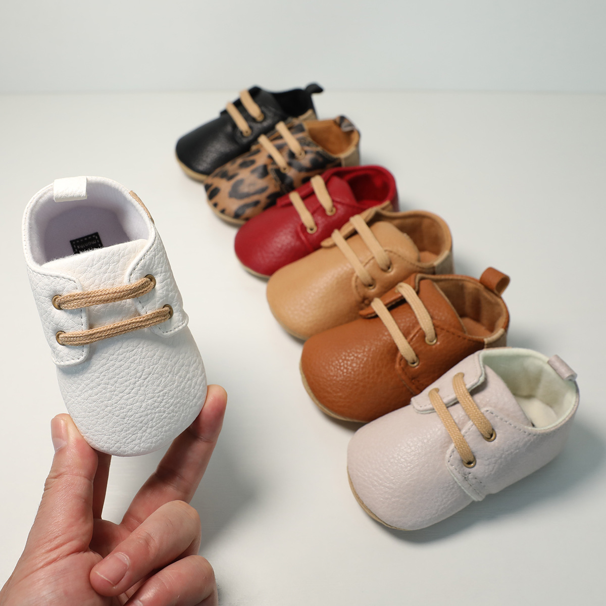 Spring and Autumn Style 3-6-12 Month Boys and Girls Baby British Style Easy to Wear and Take Off Soft Sole Non-Slip Baby Shoes Non-Slip Walking Shoes