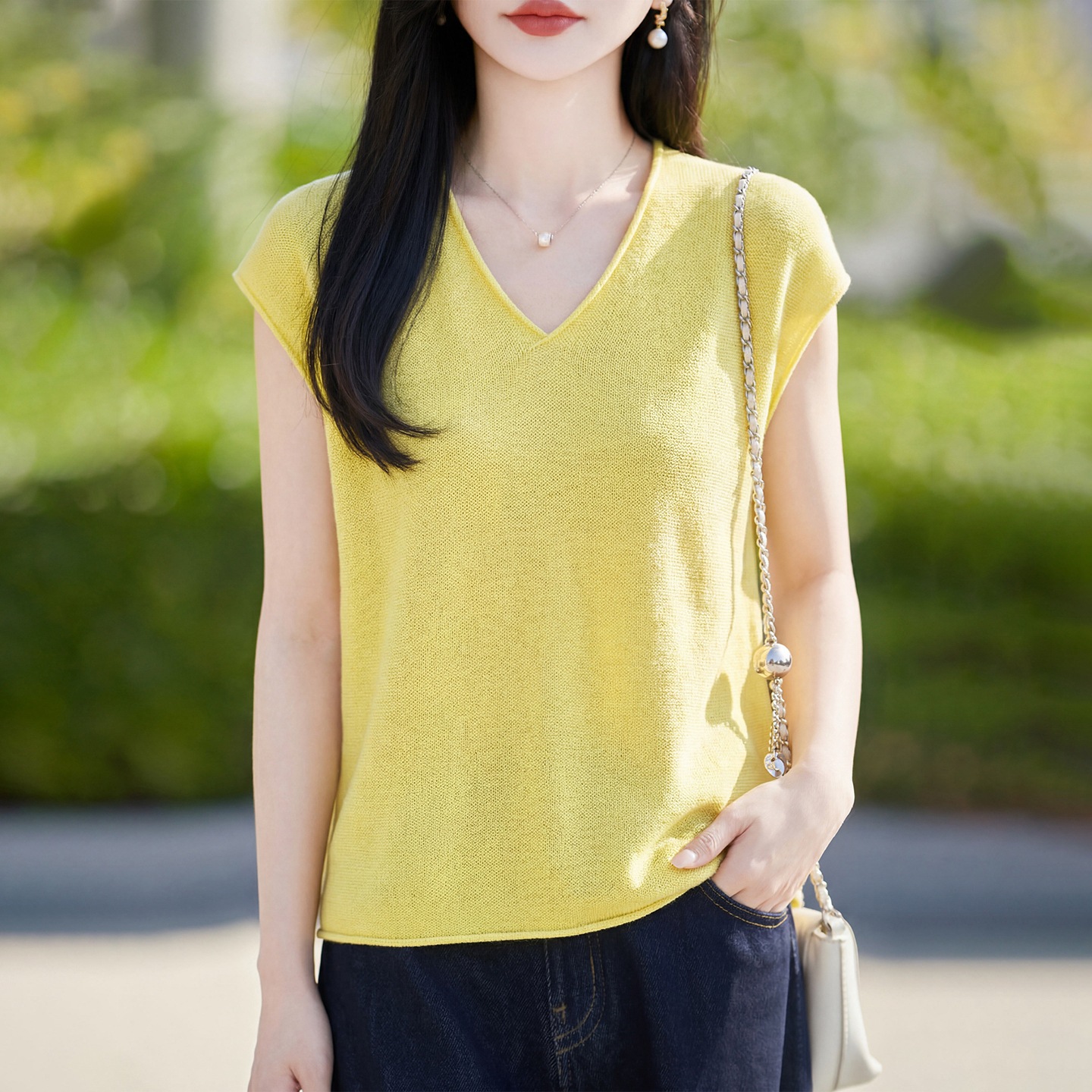 Summer New Style Japanese Paper Yarn V-Neck Short-Sleeve Knit Top for Women, Loose Thin T-Shirt, Summer Women's Clothing with a High-End Feel