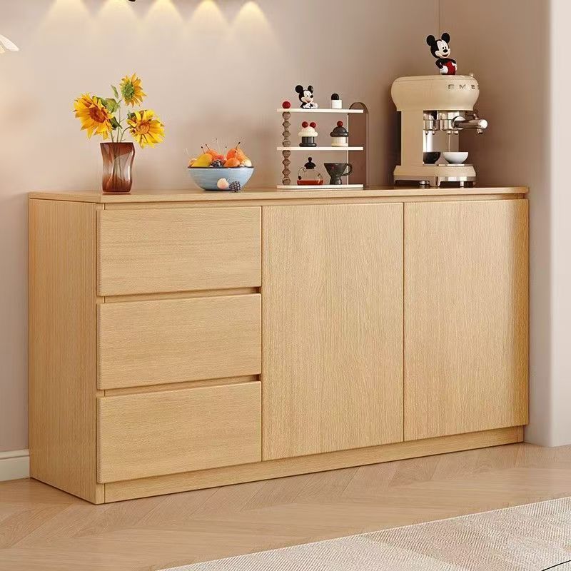 Todo el armario de comedor de madera maciza contra la pared en una sola pieza moderna simple crema viento sala de estar arco de almacenamiento armario de comedor