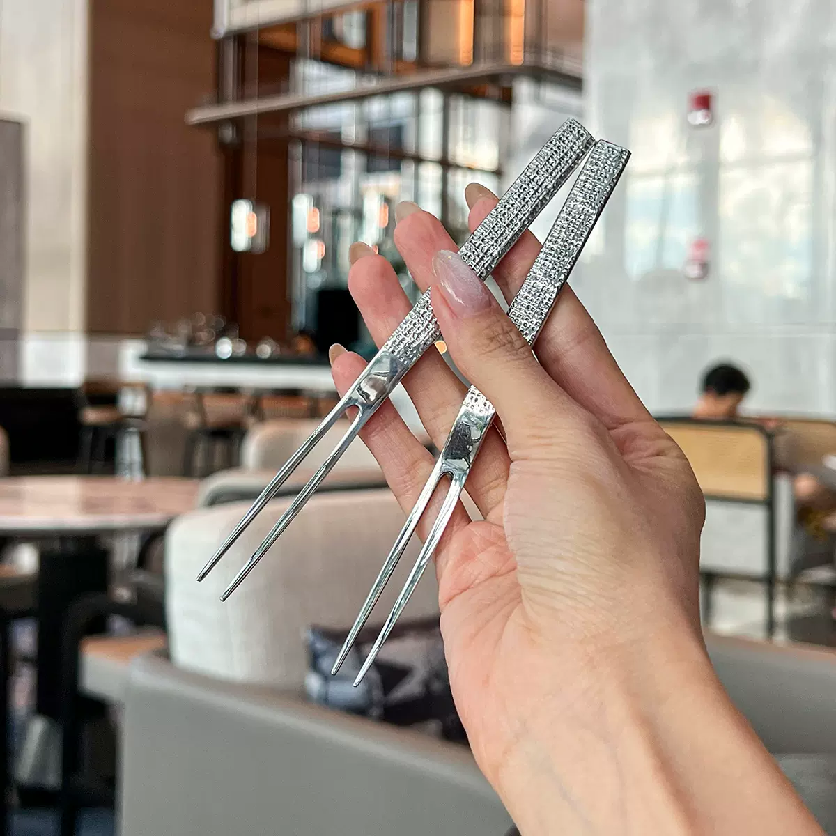 锤纹316不锈钢水果叉轻奢蛋糕甜品叉加厚方柄长齿小叉子网红果签