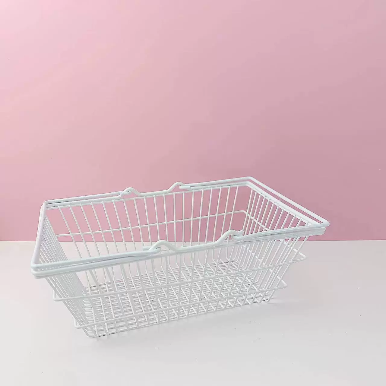 Small Metal Wire Storage Basket, Multi-Size Table Organizer for Coffee Capsules, Kids