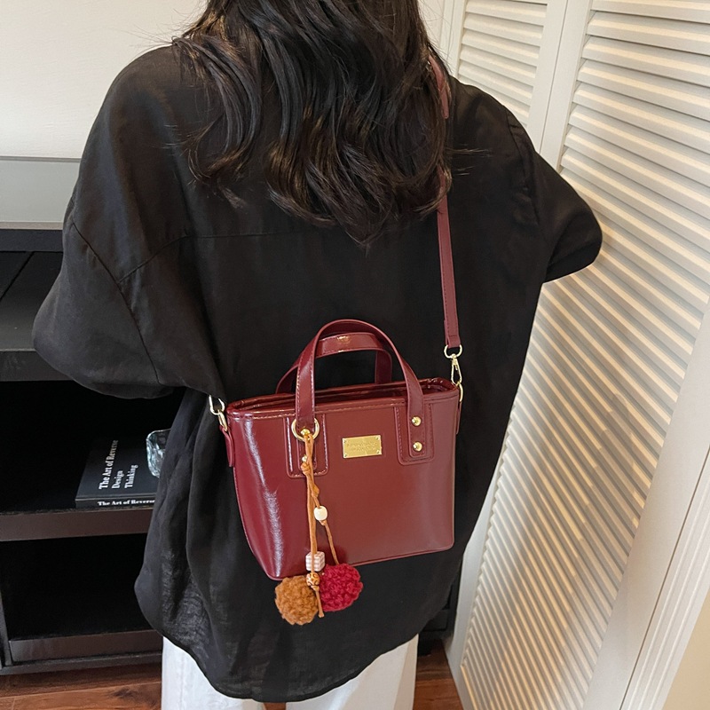 Bolso de moda de alta calidad retro bolso de cubo para mujeres otoño / invierno 2025 nuevo estilo versátil bolso de hombro bolso de mochila coreano