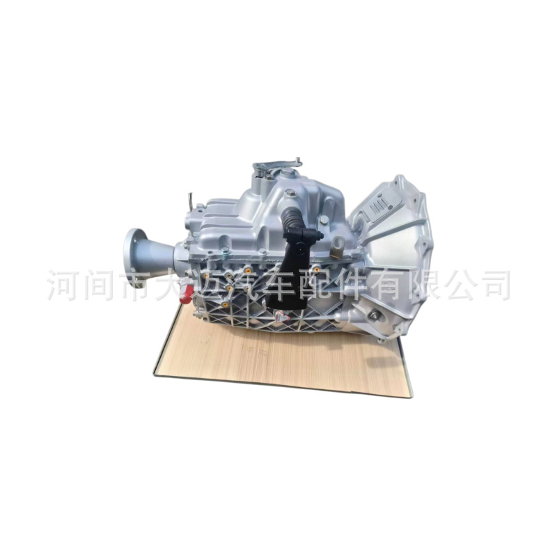 Huanjiang 650Azq06 Gearbox Is Compatible with Sinotruk Howo Commander Light Truck and Sinotruk Man Mc04 Mc05 Original Models