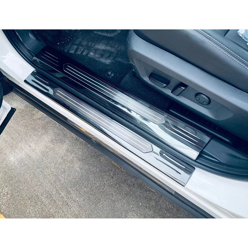 Suitable for 22-25 Models of Nissan X-Trail Rogue Japanese Version Interior and Exterior Rear Guard Panels Tailgate Guard Panels for Automobiles