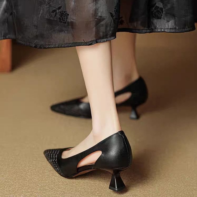 Light Green Hollow-Out Pointed-Toe Sandals, New French-Style Elegant Thin-Heeled High Heels, Women's Summer Perforated Shoes, Work Shoes, Single Shoes Light Green Hollow-Out Pointed-Toe Sandals, New French-Style Elegant Thin-Heeled High Heels, Women's Summer Perforated Shoes, Work Shoes, Single Shoes
