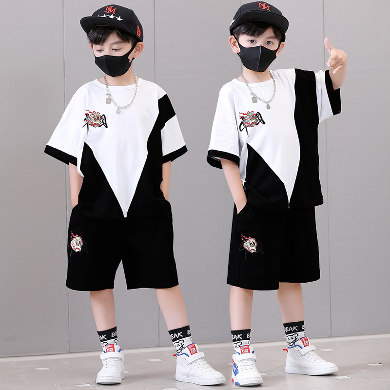 T-shirt a maniche corte 2023 Estate Nuovi pantaloncini per ragazzi medi e grandi per bambini Set casual in due pezzi_voghion.com