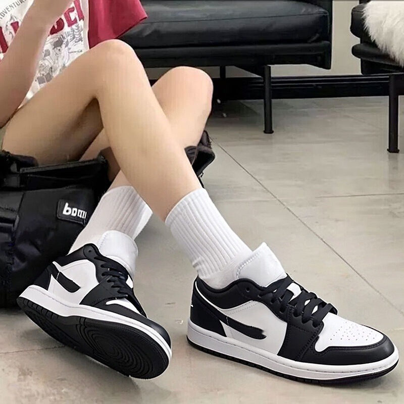 Cross-Border Putian Shoes, High-Quality Replica Aj1 Casual Sneakers, Men's and Women's Sports Shoes, Embroidered Summer Low-Top Shoes, Black and White Cross-Border Putian Shoes, High-Quality Replica Aj1 Casual Sneakers, Men's and Women's Sports Shoes, Embroidered Summer Low-Top Shoes, Black and White