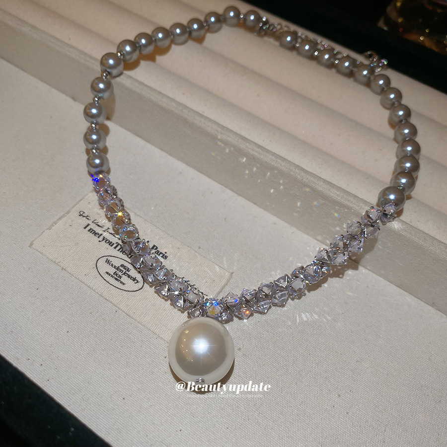 Nuevo collar colgante de diamantes de perlas grises de estilo europeo y americano, cuentas femeninas, diseño simple de lujo ligero, cadena de clavícula de todo fósforo, collar