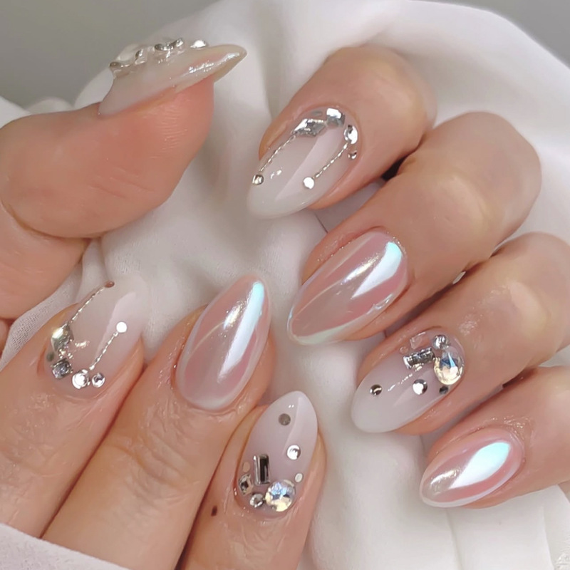 Le Fan French-Style White Gradient Press-On Nails with Rhinestones, Almond-Shaped Nail Tips with Coating, Wholesale