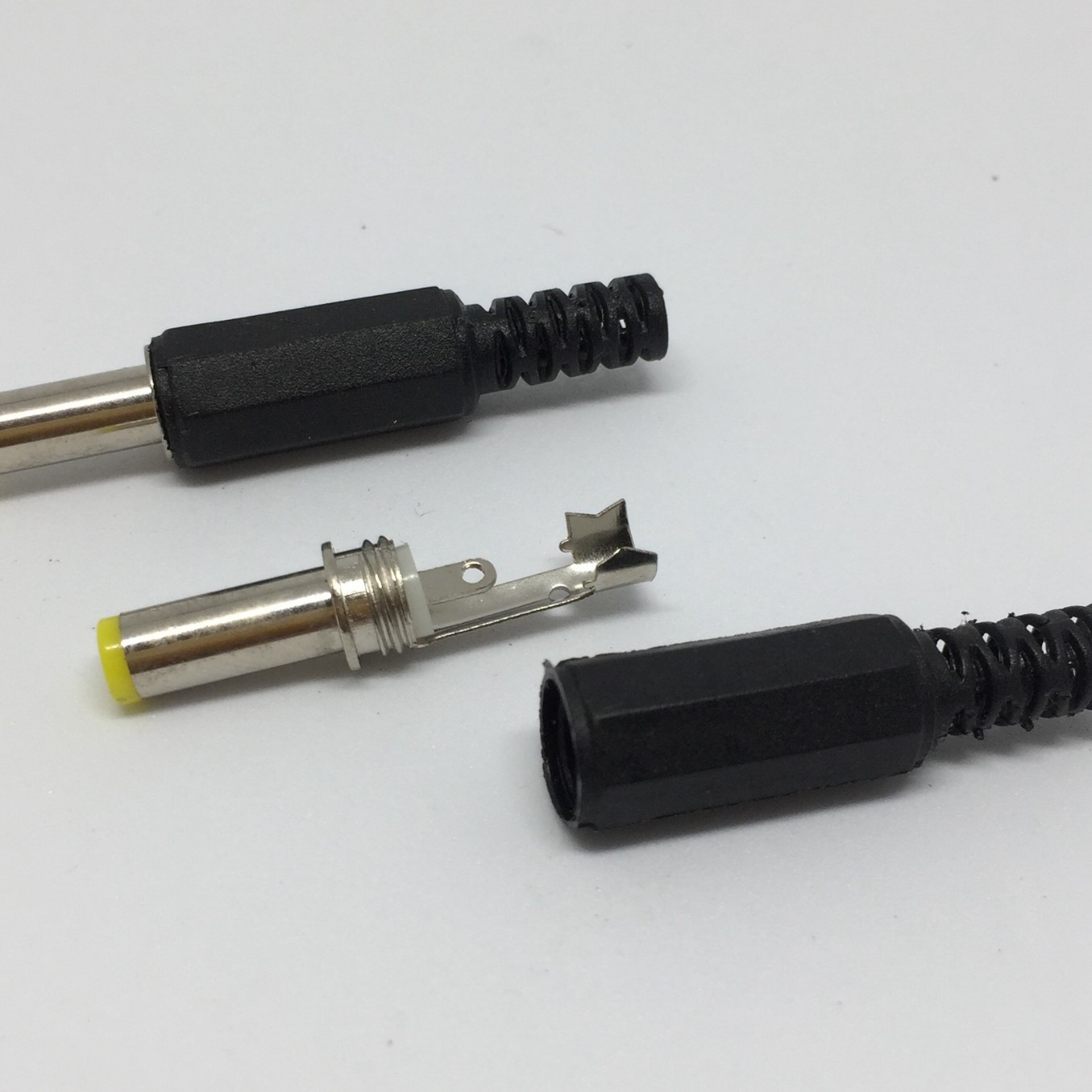 供应5521/5525音叉带八角帽管插头 5521装式 公头免注塑5525插头