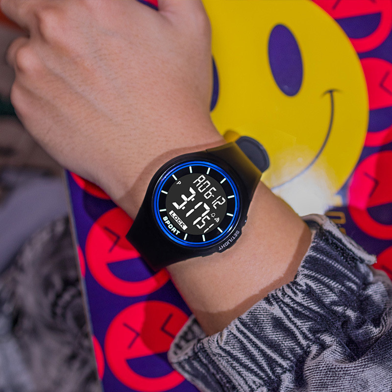 Reloj de pareja mayor Estudiante de escuela secundaria impermeable deportes reloj electrónico LED luminoso simple reloj de hombre reloj de mujer de moda