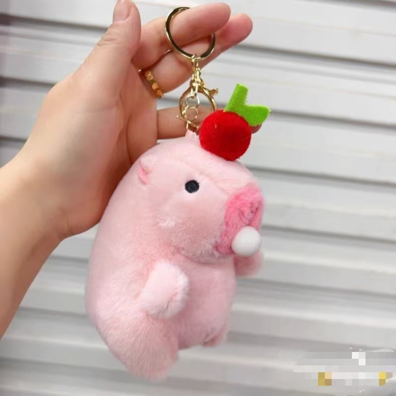 ギシギシと鳴くカピバラのカピバラのぬいぐるみが泡を吐いてつまみます。プレゼントが可愛いです。