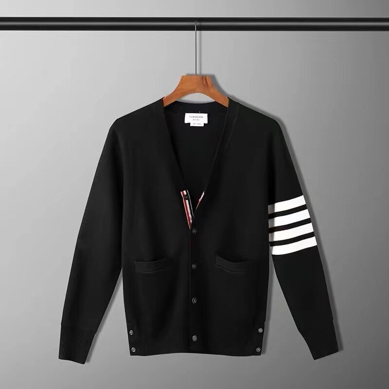 Cardigan for Men and Women, High-Quality Classic Striped V-Neck Sweater, Loose-Fitting Couple's Knit Jacket, Lightweight Long-Sleeve Inner Wear