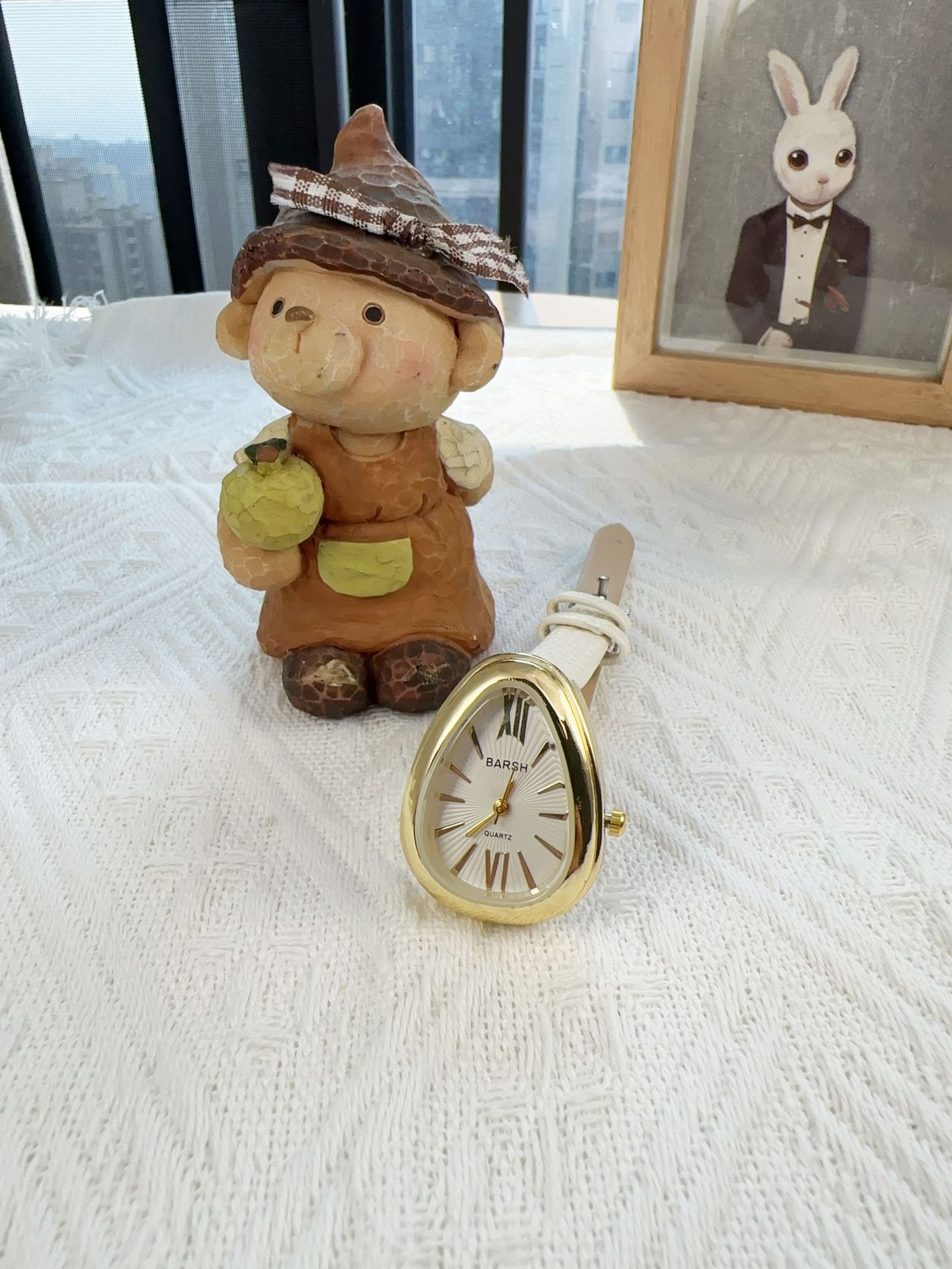 50g Weight Ordinary Glass Mirror Material Imitation Leather Strap Material Watch Classification Pointer+Number Display Type Buckle Buckle Style Drop shape Dial Shape Quartz Movement Women's Gender Retro Solid Color Buckle Quartz Watch Women's Watches 10