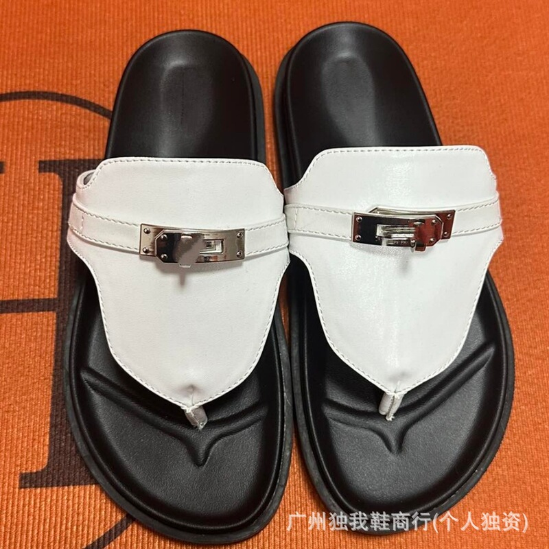 Lock Buckle Thick-Soled Casual Flip-Flops for Women's Outer Wear 2025 Summer New Large Size Flat Sandals Wholesale