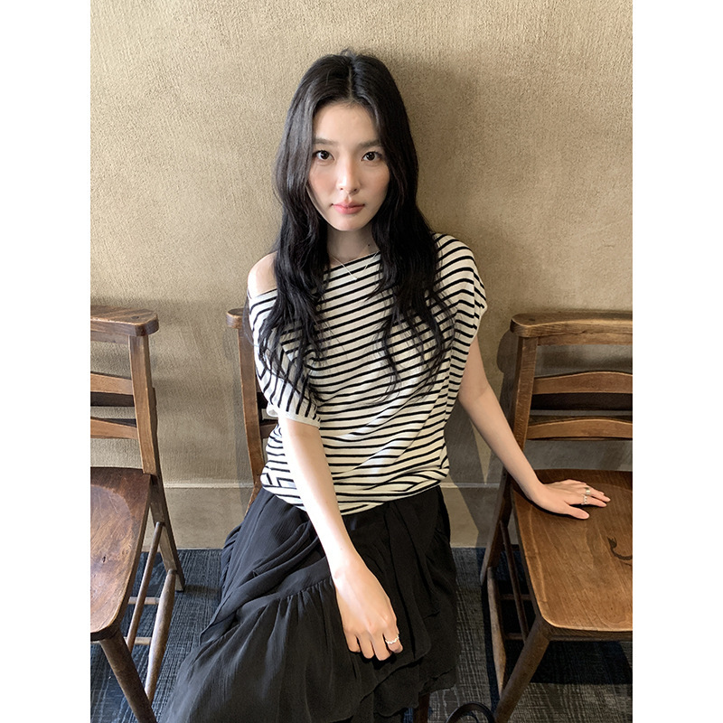 Mmc One-Shoulder Short-Sleeve Knit Top for Women, New Spring/Summer Style, Guangzhou Thirteen Lines Wool Korean-Style Off-Shoulder Striped Top