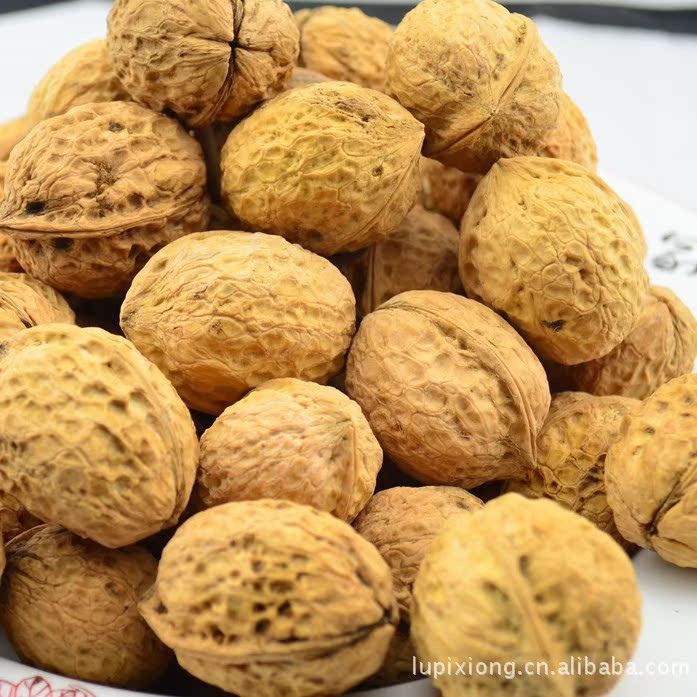 2020年雲南大理紙皮核桃  散裝103果 薄皮核桃 雲南土特産批發