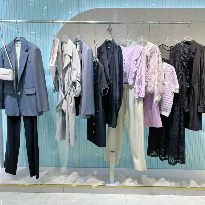 25秋款摩凡时尚休闲风连衣裙风衣外套裤裙品质品牌女装尾款清货