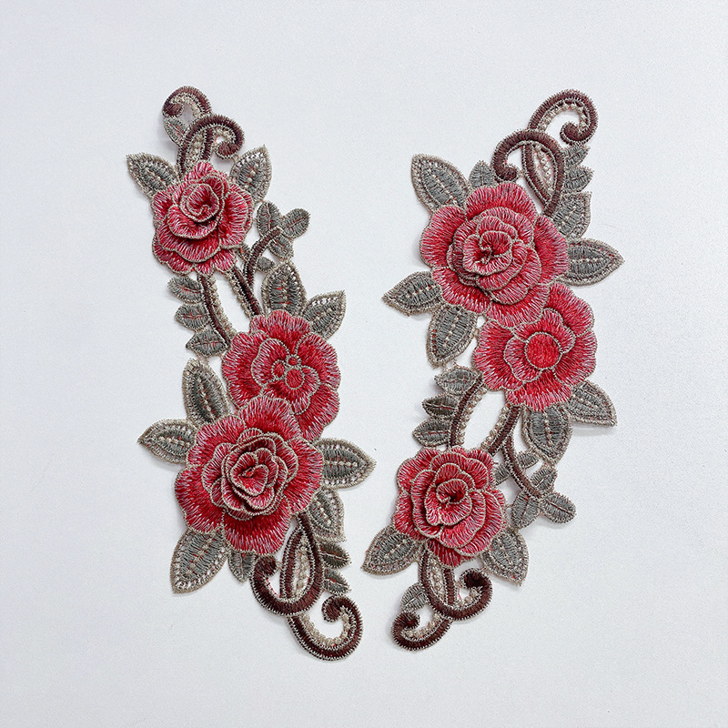 Fábrica directa de bordado de computadora estilo nacional retro estereoscópico hueco alambre de oro flores bordado parche encaje
