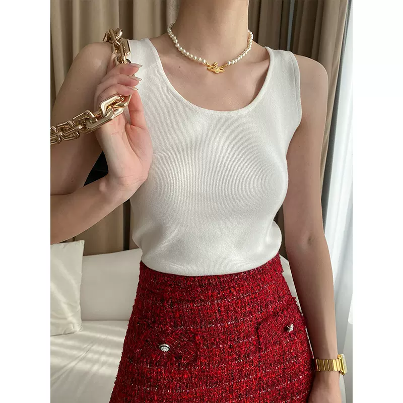 司南 法式经典鹅蛋圆领 贴合藏肉版型基础款针织小背心 SN2802