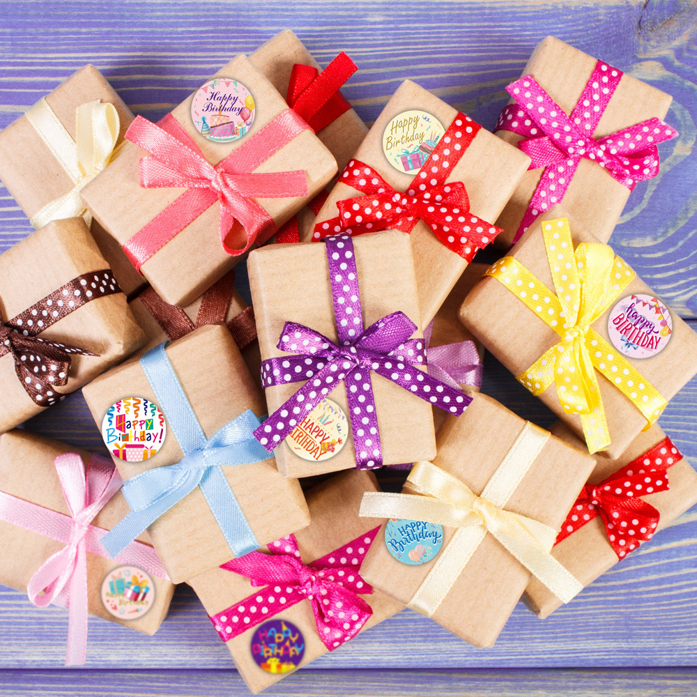 Feliz cumpleaños de los niños de juguete rollo de papel pegatinas de regalo de fiesta de cumpleaños sobre pegatinas de sellado decoración de la hornada del partido