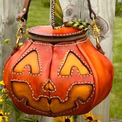 Purely handmade leather Pumpkin Bag皮革南瓜包