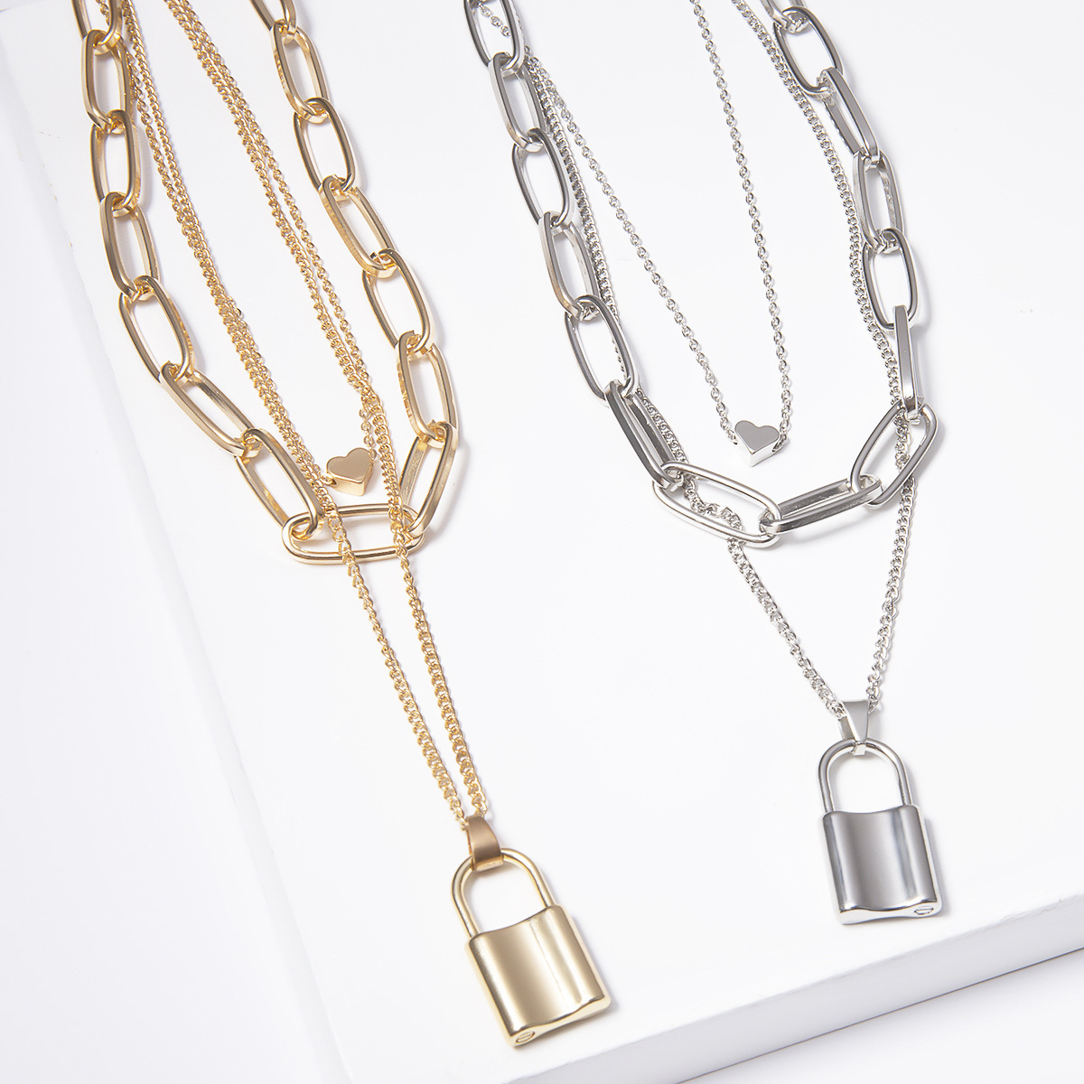 Créations de bijoux transfrontalières européennes et américaines, colliers imposants pour femmes, pendentifs en forme de cadenas à plusieurs rangs._voghion.com