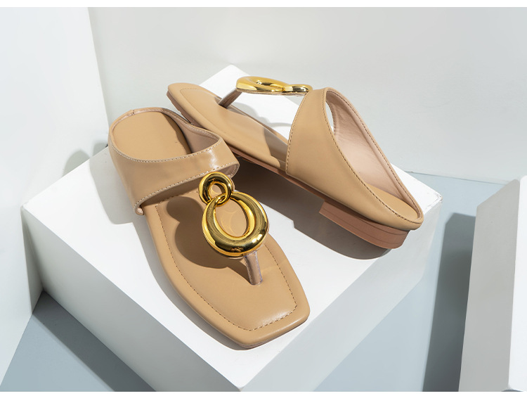 Women Flip Flops New Casual Flat Slippers Female Slides Versatile Square Head Hollow Ladies Sandals_voghion.com