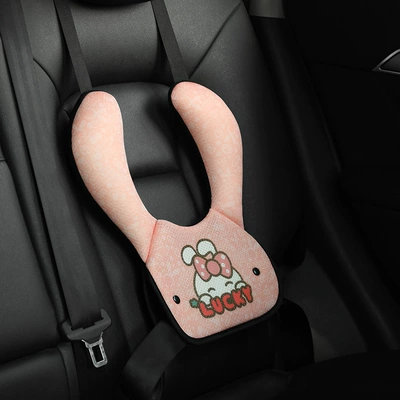Child Safety Belt Anti-Stranglehold Adjuster, Anti-Stranglehold Limiter, Simple Safety Seat Strap (Seat belt shoulder pad) - bunny