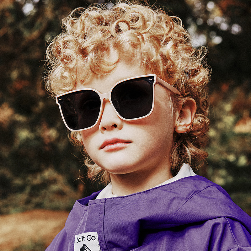 Kids fashion styling sunglasses outdoor UV protection square frame sunglasses vacation sun glasses_voghion.com